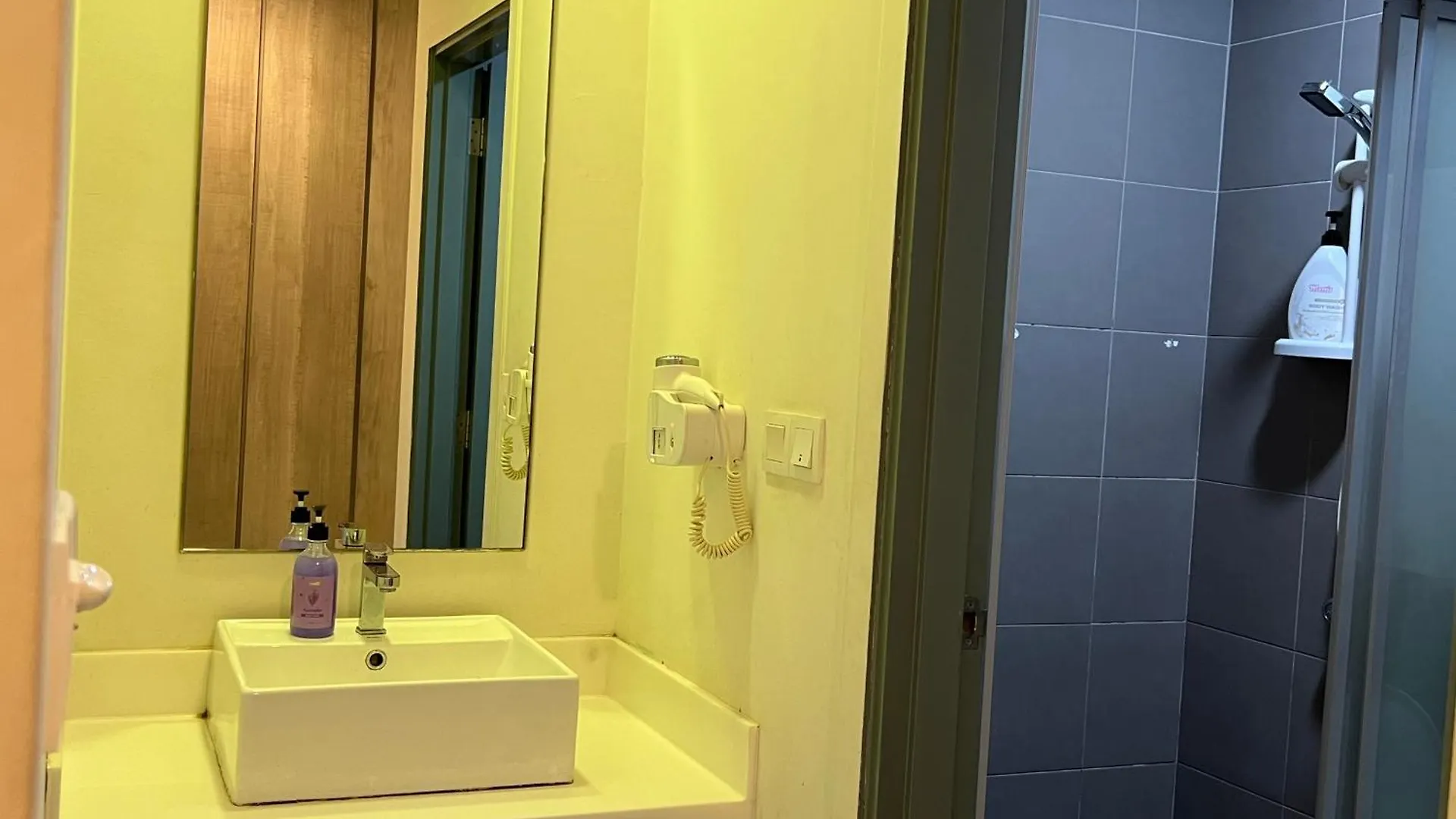 Apartment Mercu Summer Suites Klcc By Sweet Home Kuala Lumpur
